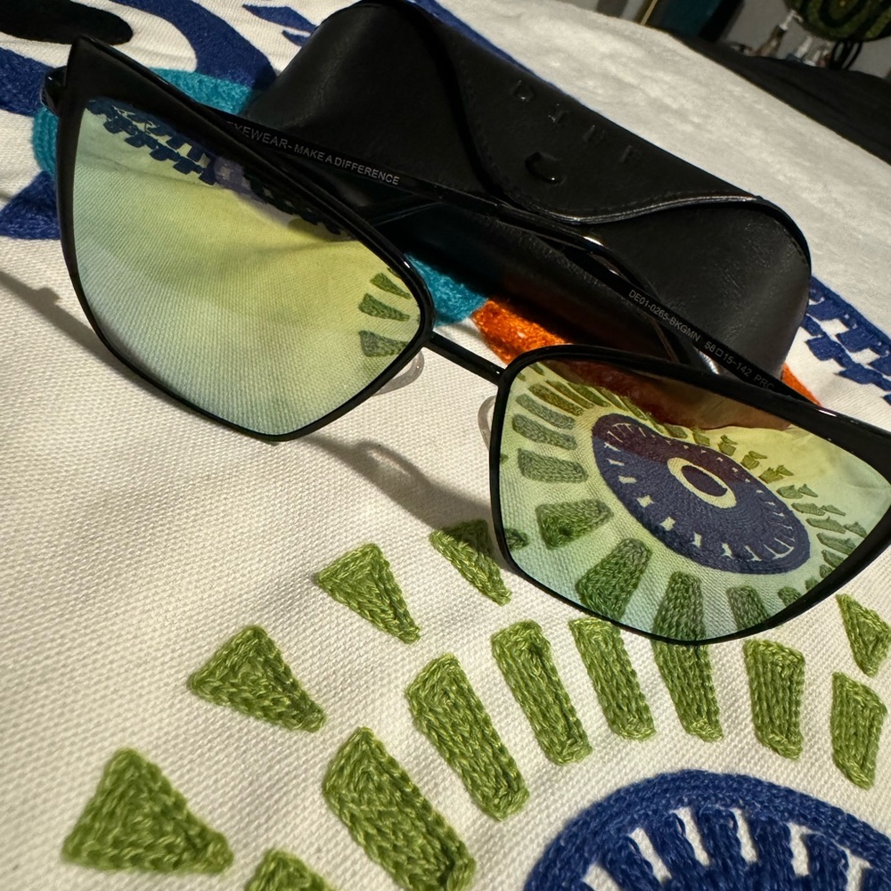 Sunglasses DIFF